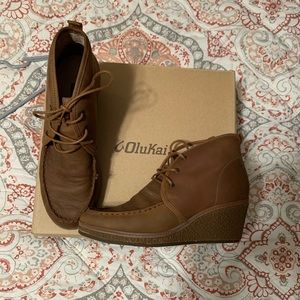 Olukai wedges size 8.5 - barely used